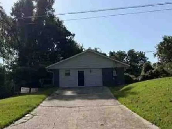 108 Burnie Dr, Vicksburg, MS 39180