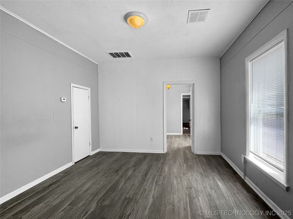 tulsa-oklahoma-22275735 picture