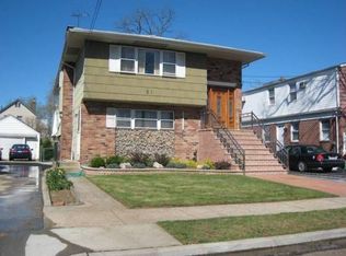 61 Hamilton Ave, Valley Stream, NY 11580