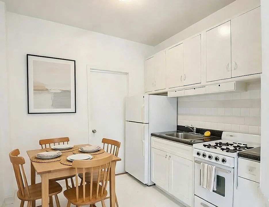 2nd image of 539 W 49th St APT 4C