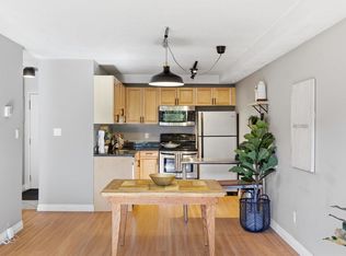 251 W 4th St #108, North Vancouver, BC