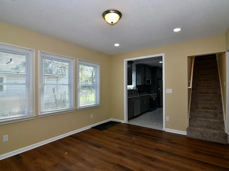 5712 Garfield Ave — Photo 3