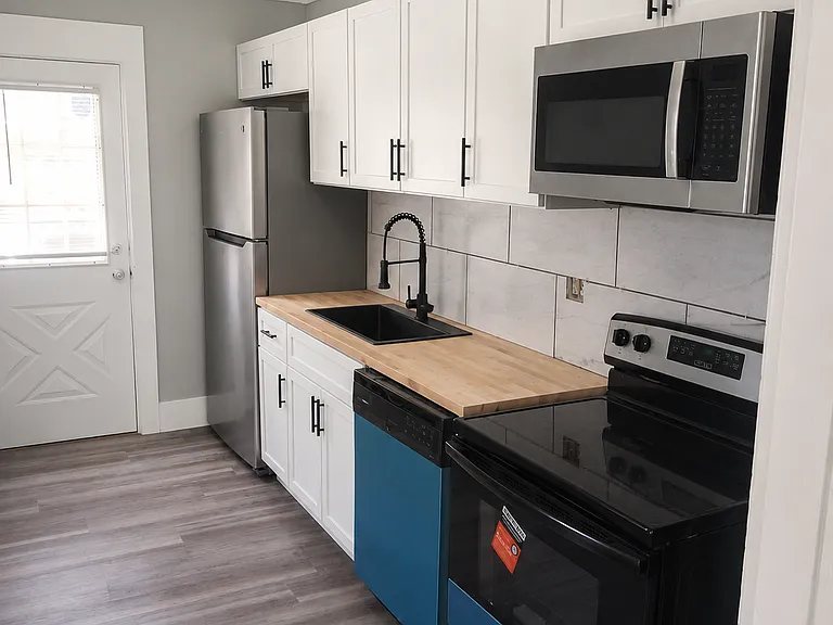 15 E Saint Joe St #1/2 — Photo 1