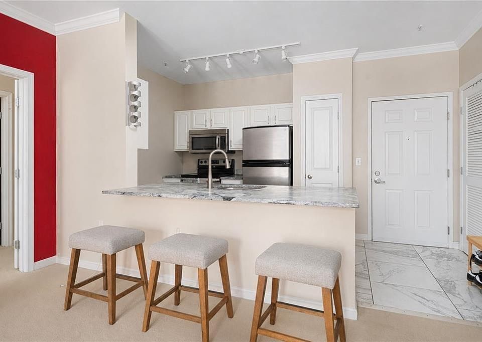 1st image of 1000 Providence Pl APT 286