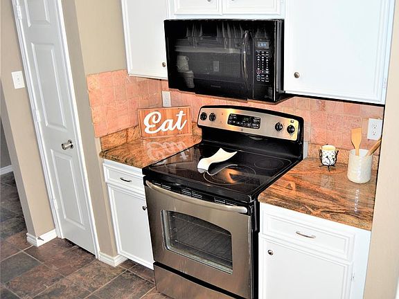 3rd image of 19327 Cypress River Dr