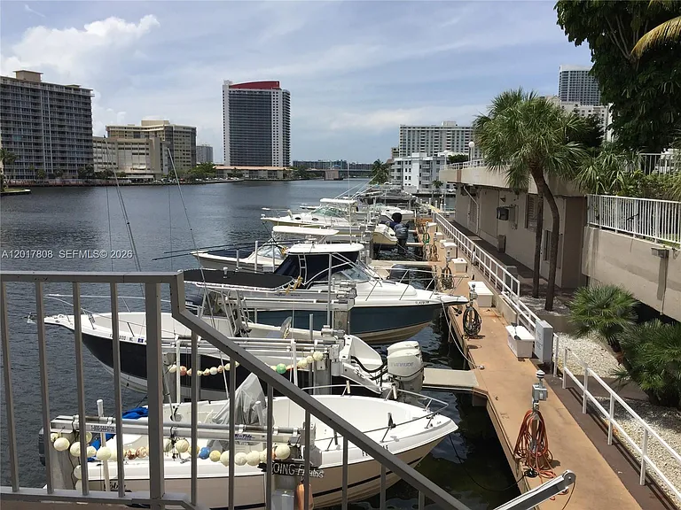 1950 S Ocean Dr #4-B — Photo 20