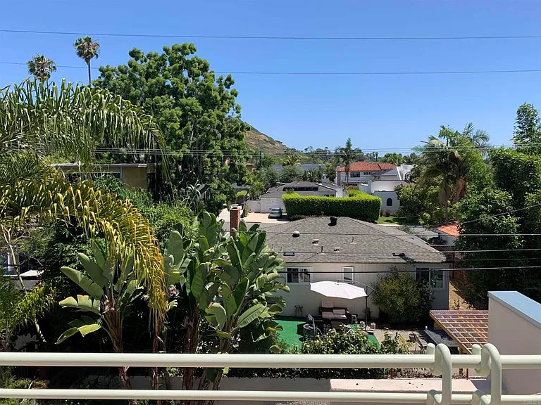 605 Bonair Pl — Photo 21