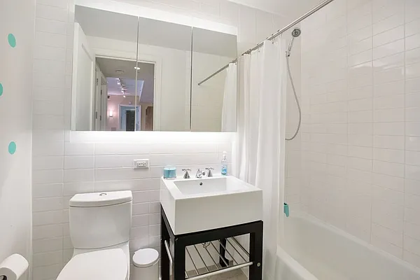 Sold by LG Fairmont Group | media 10