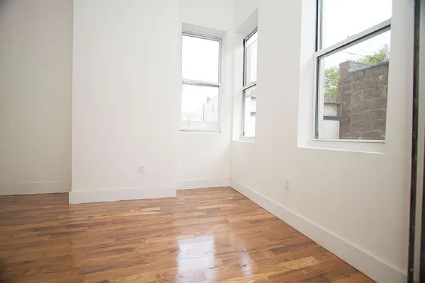 Rented by Nooklyn NYC LLC | media 7