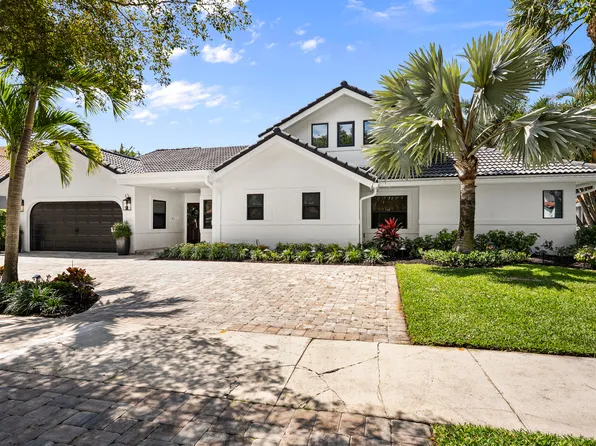915 Parkside Circle N, Boca Raton, FL 33486