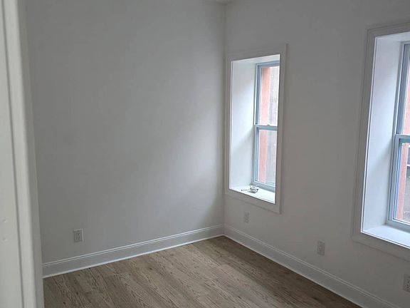 3rd image of 2050 Strauss St Floor 2
