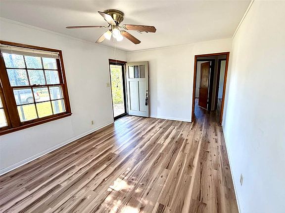 3rd image of 1001 S 13th St