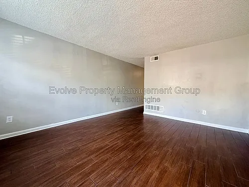 684 Hobbs Dr #O Photo 1