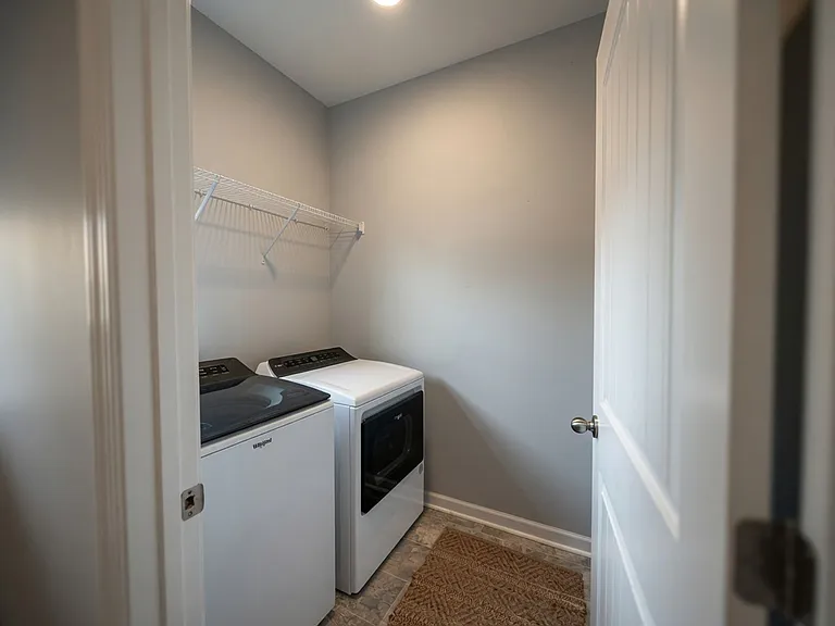156 Olivia Cir — Photo 14
