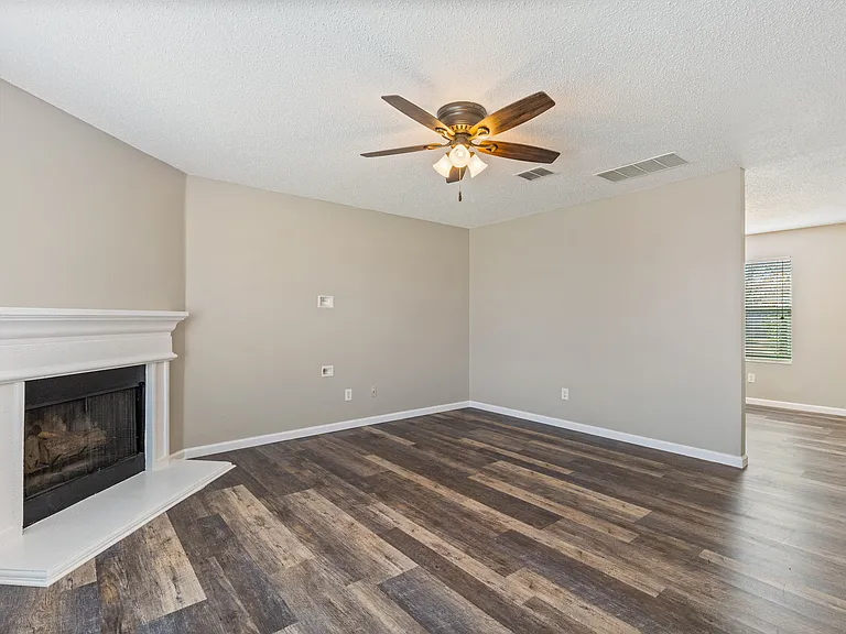 4717 Waterford Dr — Photo 11