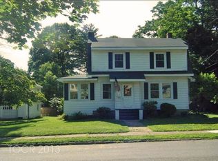 15 Finch St, Ramsey, NJ 07446