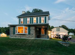 5323 Chestnut Hill Rd, Center Valley, PA 18034