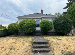 1734 SE Reedway St, Portland, OR 97202