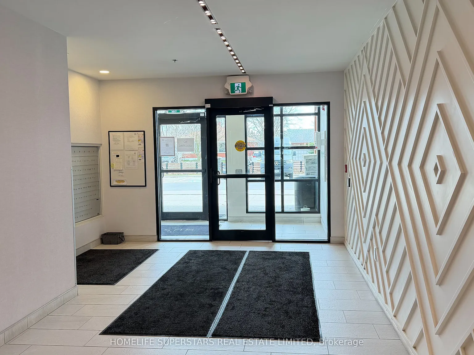 2 bed, $2,300 — Photo 3