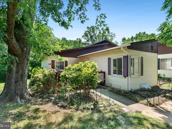 10 Federal Ct #118, Gaithersburg, MD 20877