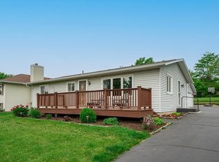 1725 Baintree Rd, Davis, IL 61019