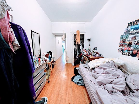 3rd image of 184 1st Ave APT 14