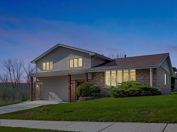 2nd image of 9156 Windsor Dr