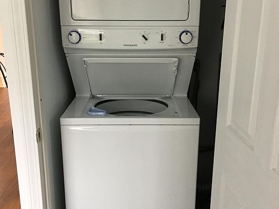 4th image of 125 Bedford St #2