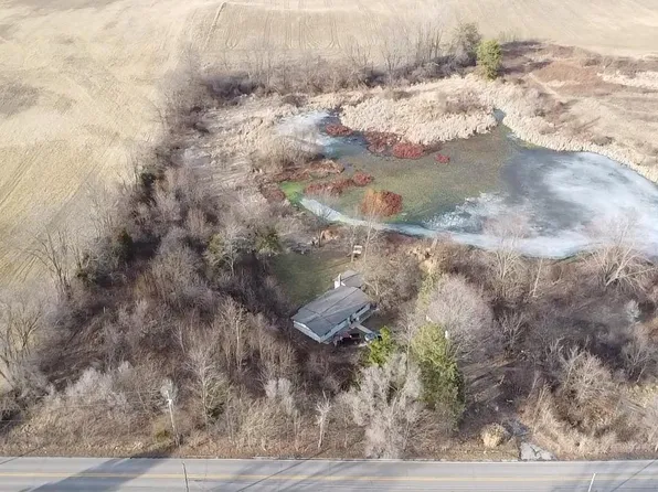 20685 Johnson Rd, South Bend, IN 46614