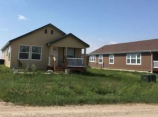 13834 Cottonwood St, Williston, ND 58801
