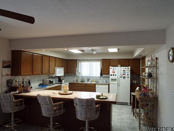2nd image of 3776 Bluegrass Dr