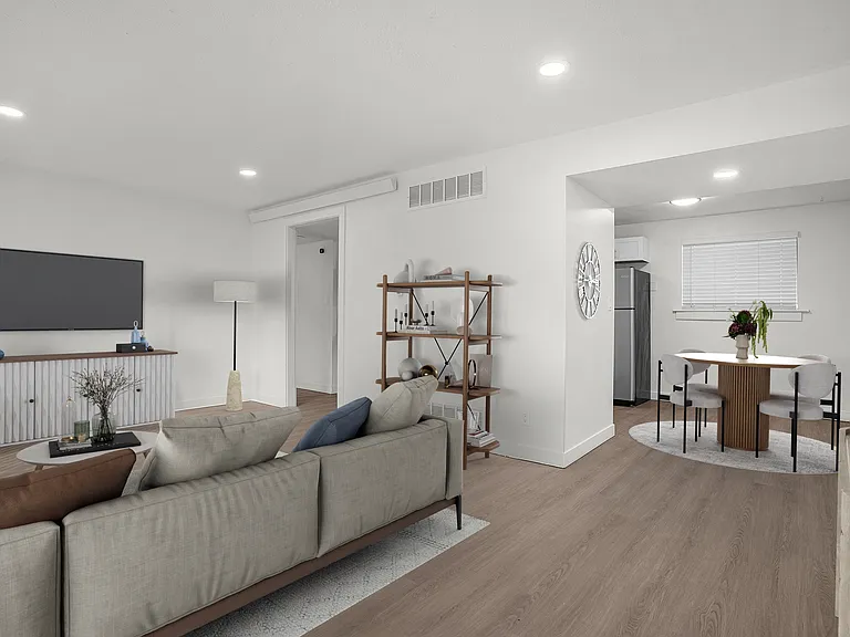 White Pines Apts — Photo 3