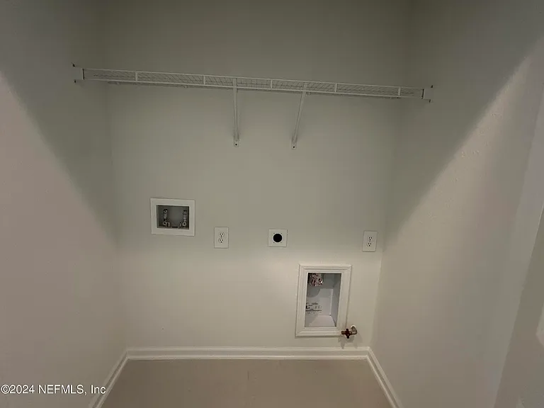 545 Brandon Lakes Dr — Photo 27
