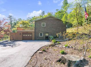 143 Burge Mountain Rd, Hendersonville, NC 28792