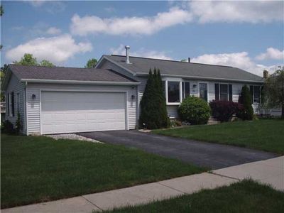 288 Summit Ave, West Seneca, NY, 14224