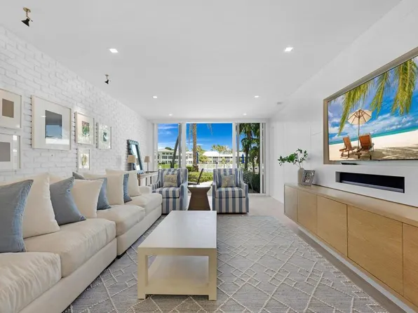 26 Marlin Ln #A, Ocean Reef, FL 33037