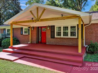 134 Birchwood Dr, Charlotte, NC 28214