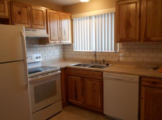 1182 Akron St, Aurora, CO 80010