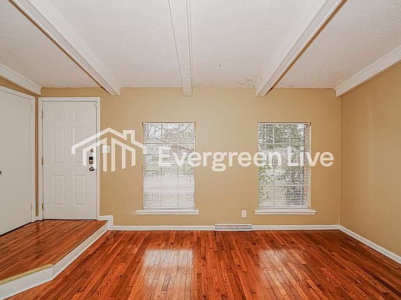 4th image of 2903 Tall Tree Ln