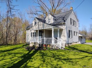 971 Aurora St, Elma, NY 14059