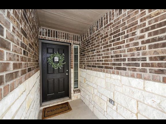 4th image of 2914 Sawmill Ln