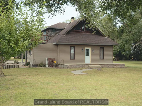 1032 5th Rd, Chapman, NE 68827