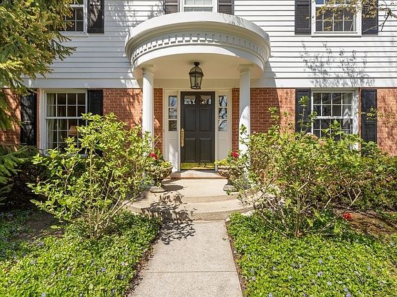 Lovely covered entrance