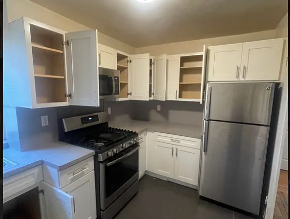 4th image of 16605 Highland Ave APT 5B