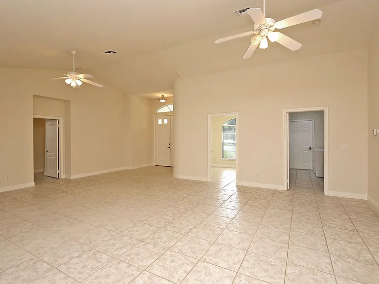 32 Heritage Way — Photo 10