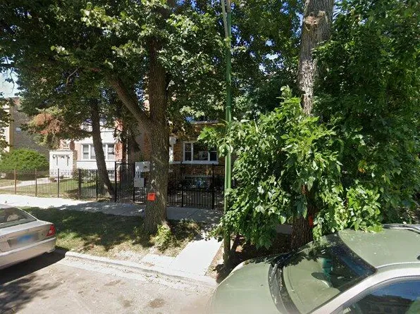 5048 W Henderson St #B, Chicago, IL 60641