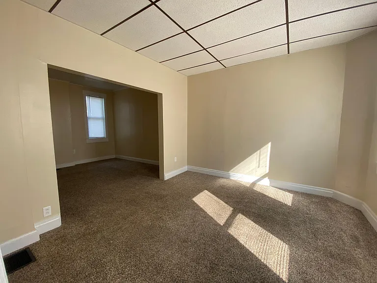 159 E Penn St #HOUSE — Photo 3