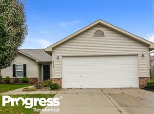 4661 Churchill Downs Cir, Greenwood, IN