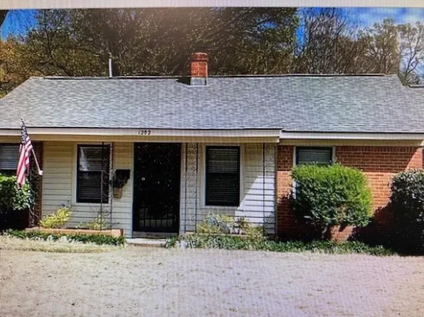 1202 W Perkins Rd, Memphis, TN 38117