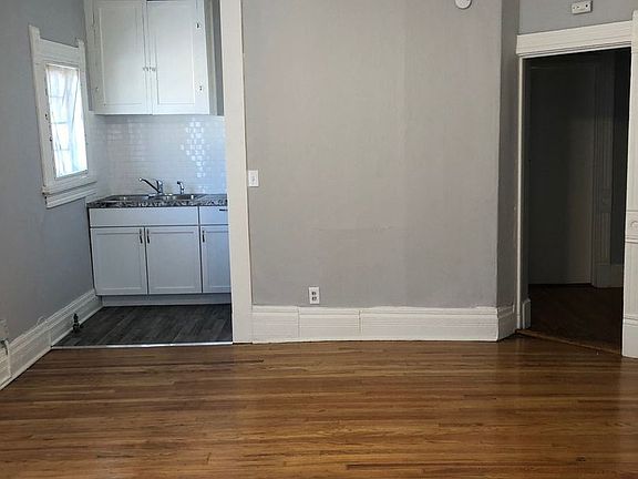 5th image of 417 N 49th St #1